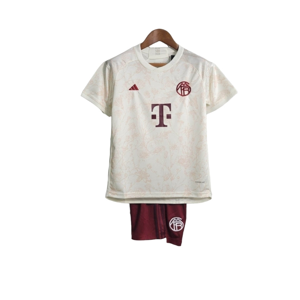 Conjunto Infantil Bayern de Munique Third 23/24 - Bege