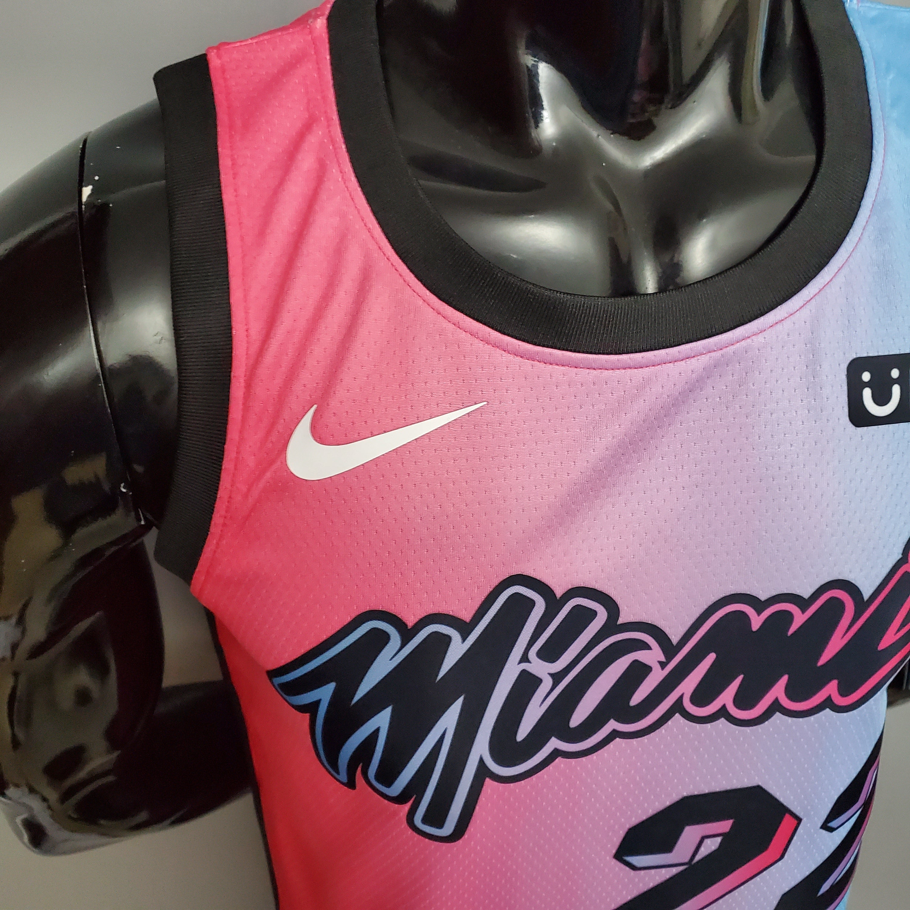 Regata NBA Miami Heat - Butler #22 City Edition Pink Blue