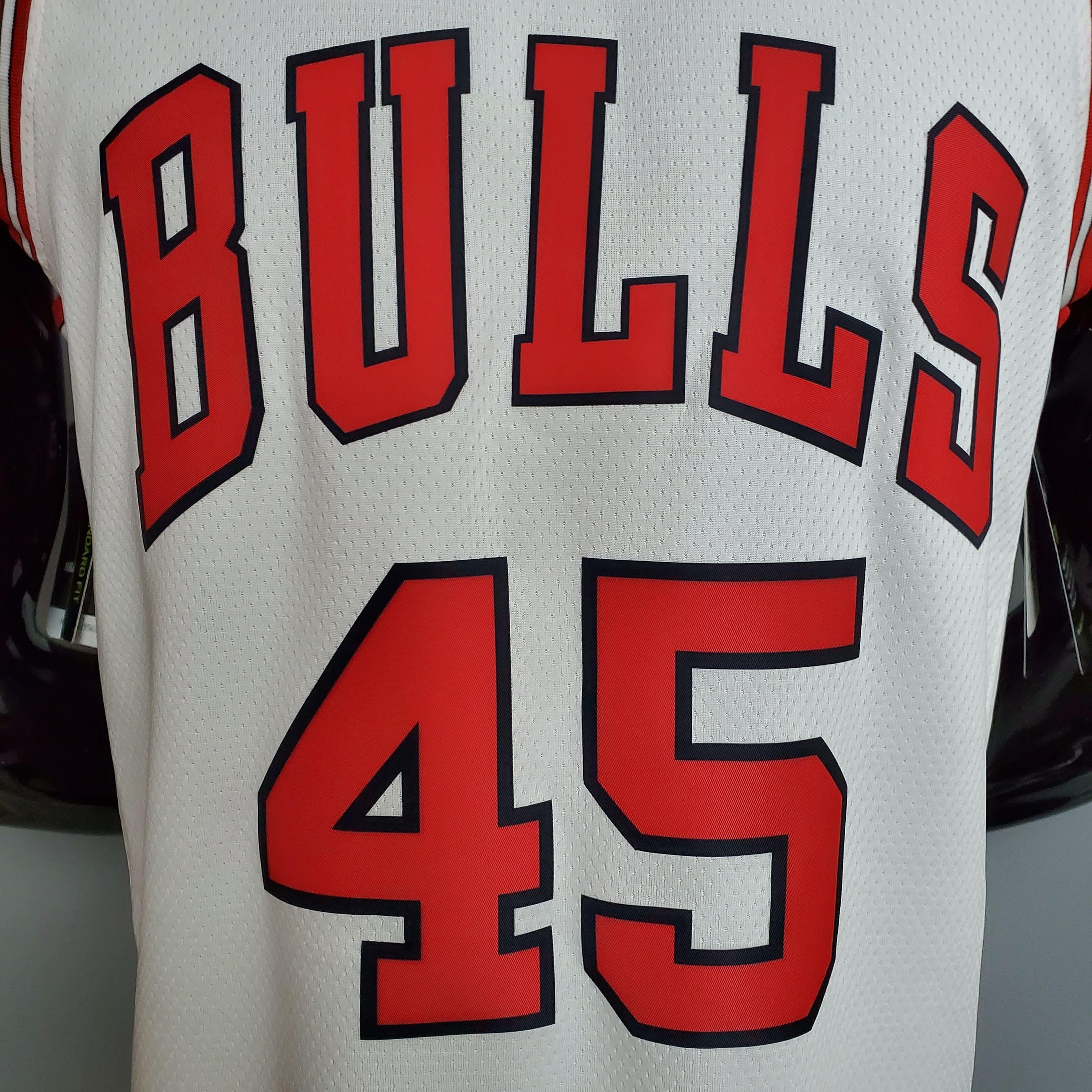 Regata NBA Chicago Bulls - Jordan #45 NCR White - ResPeita Sports 