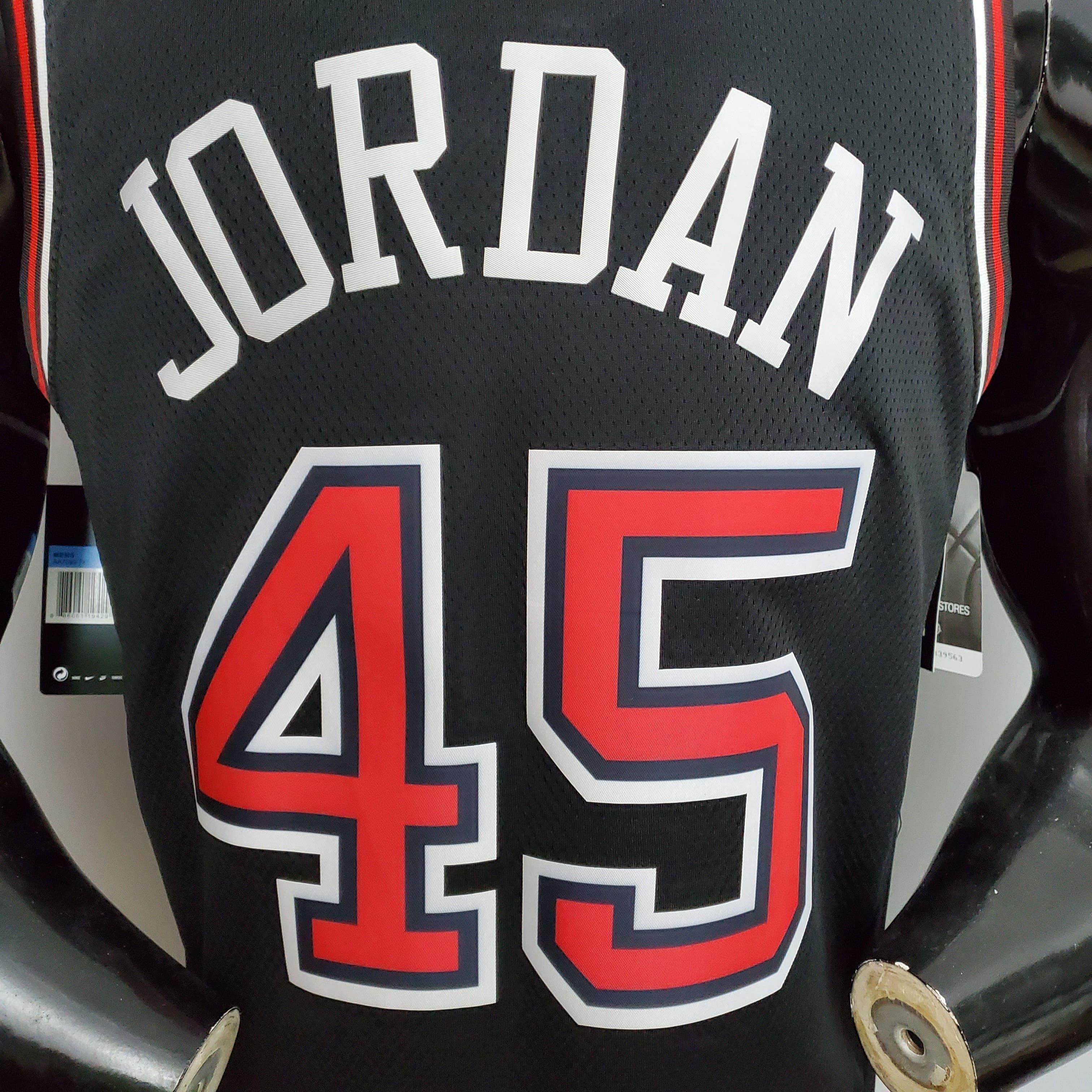 Regata NBA Chicago Bulls - Jordan #45 NCR Black - ResPeita Sports 